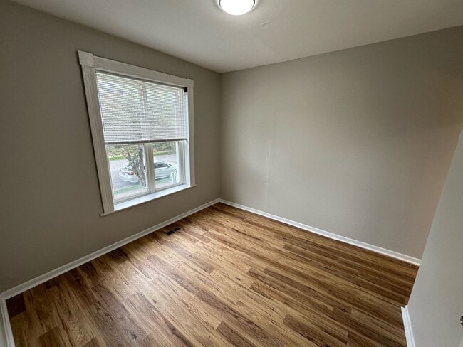 Building Photo - 4250 Castleman Ave