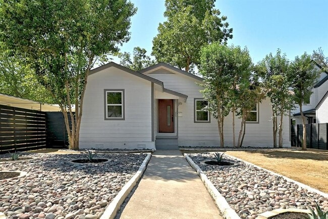 Building Photo - 203 Nelray Blvd