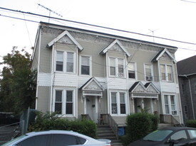 Building Photo - 136 Austin St