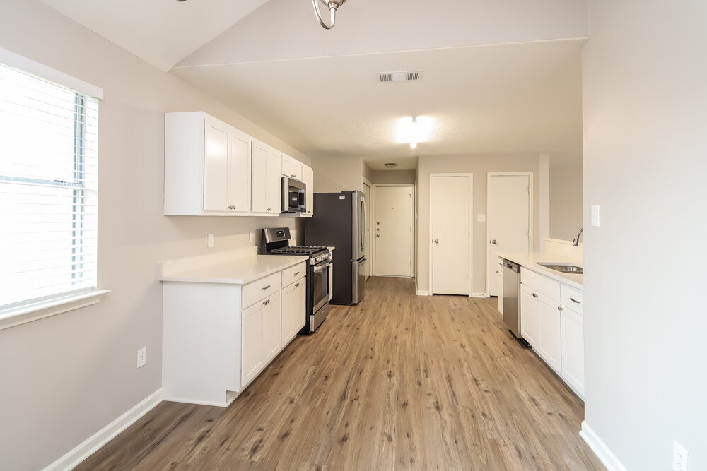 Building Photo - 6614 Valerian Ln