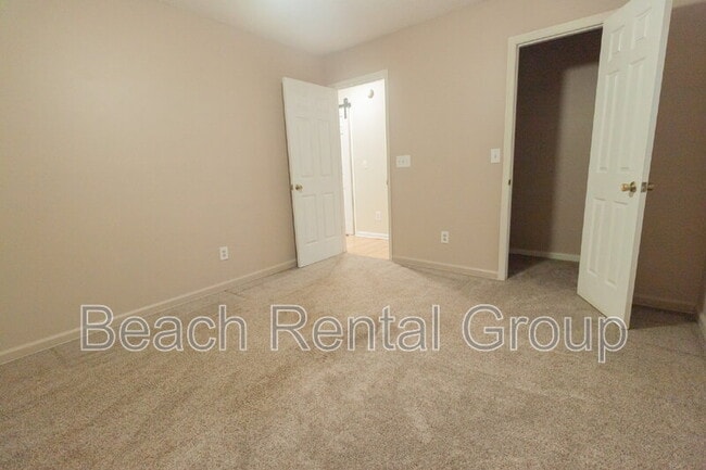 Building Photo - 1335 Melanie Ln