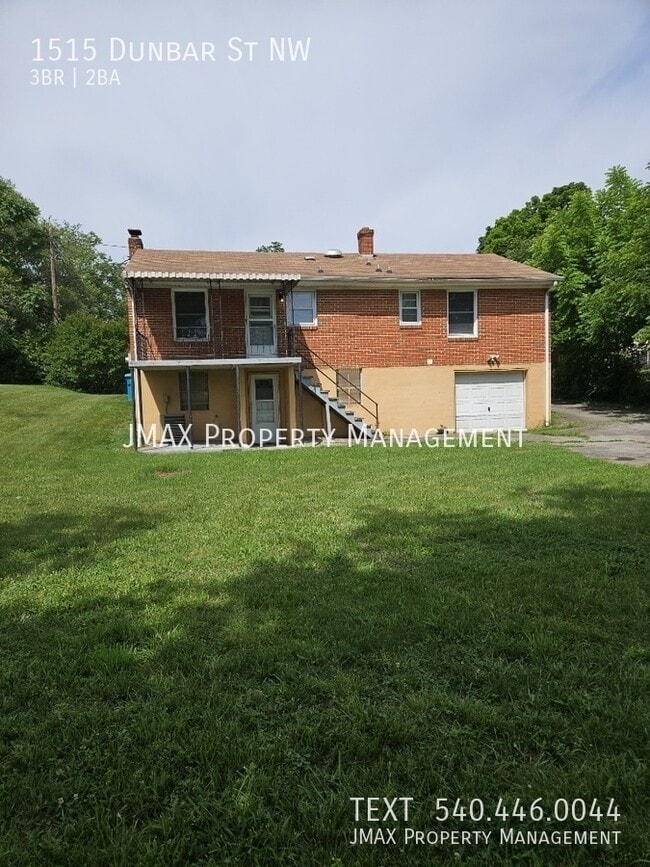Building Photo - 1515 Dunbar St NW