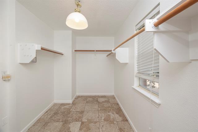 Building Photo - 6405 Calloway Dr