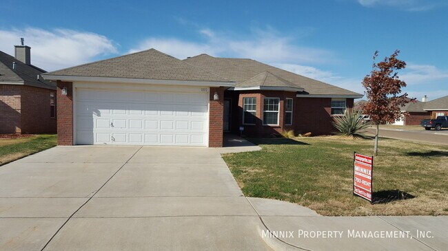 Building Photo - 1002 Osh Kosh Ave. (FS)-