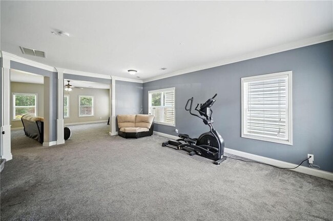 Building Photo - 301 Parkmont Way