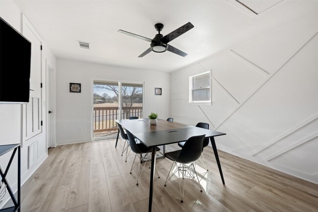 Building Photo - 6104 Reicher Dr