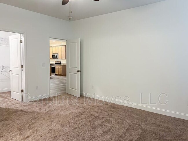 Building Photo - 508 Dottie Ct