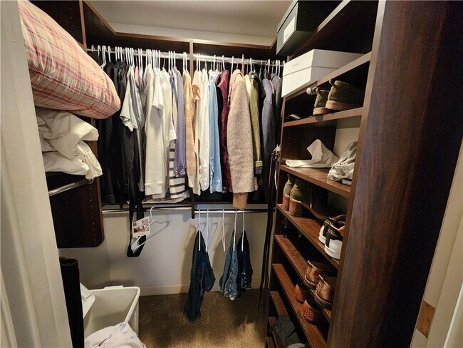 Building Photo - 195 14th St NE