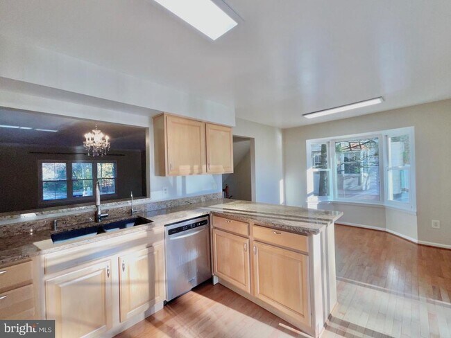 Building Photo - 20140 Timber Oak Ln