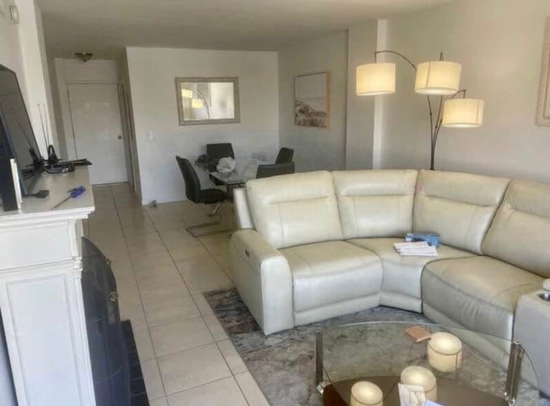 Living room/ dining room - 1777 SE 15th St