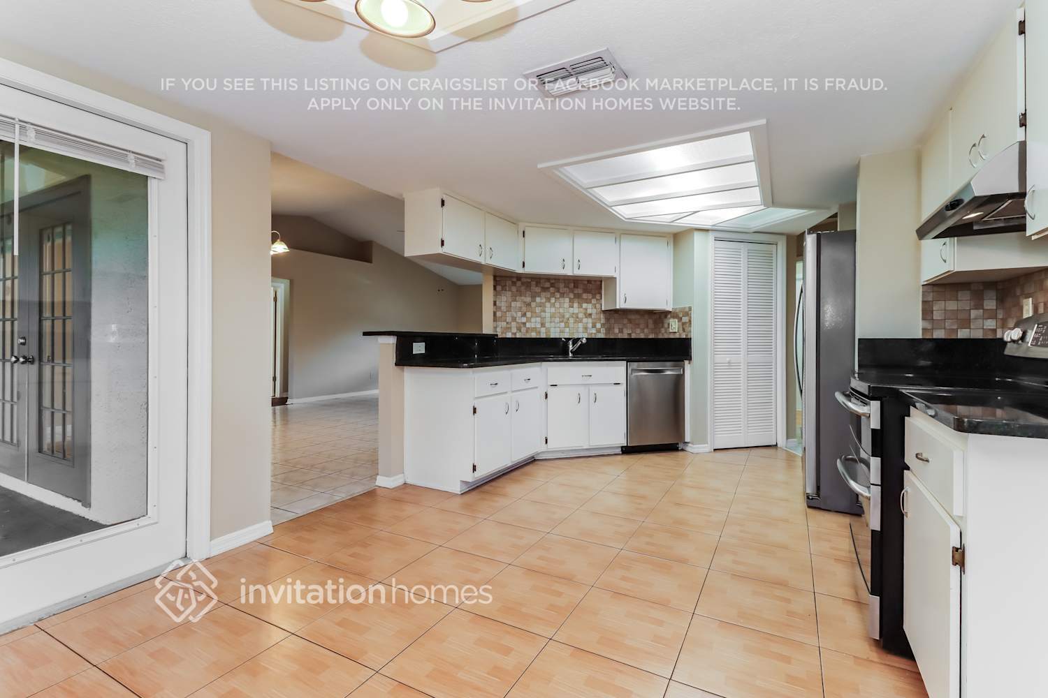 Building Photo - 5909 Redhawk Dr