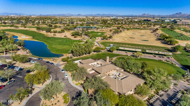 Building Photo - 15221 N Clubgate Dr
