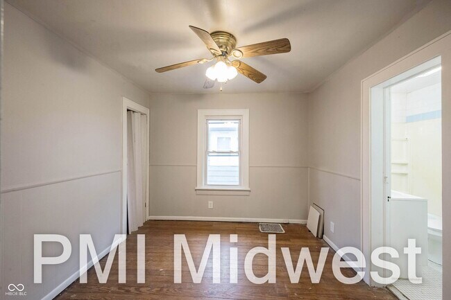 Building Photo - 2905 E 17th St