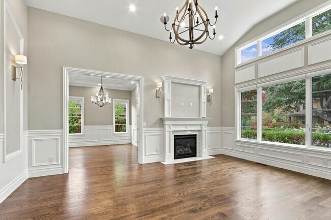 Building Photo - 3878 Magnolia Dr