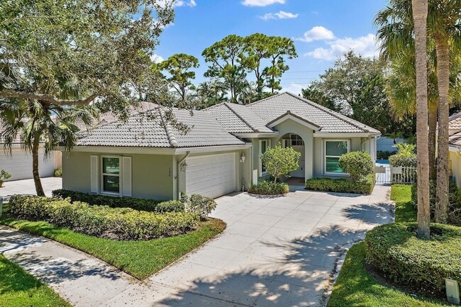 Primary Photo - 188 S Hampton Dr