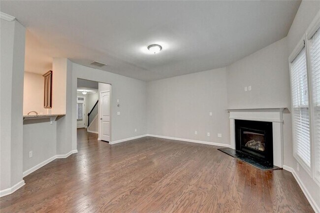 Building Photo - 7325 Heritage Oak Ct