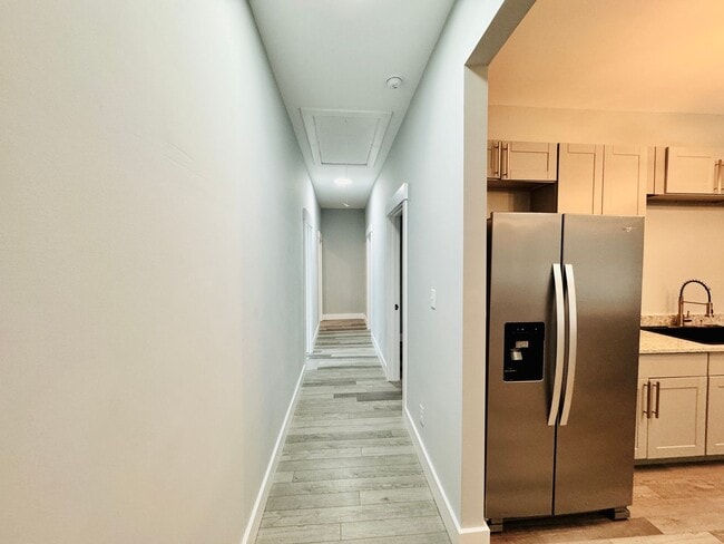 Building Photo - 1107 E 38th St