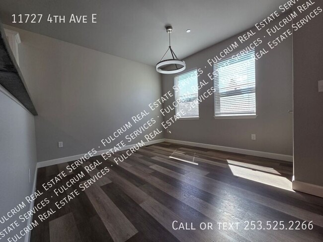 Building Photo - 11727 4th Ave E
