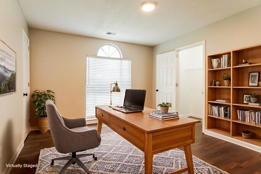 Building Photo - 215 Dolphin Ct