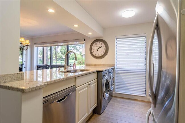 Building Photo - 308 Brackenwood Cir