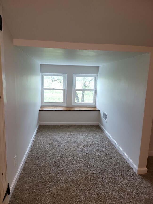 Building Photo - 909 Crouse Mill Ln