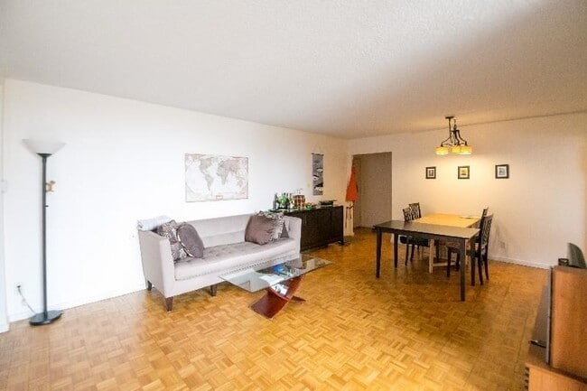 Building Photo - 44 Washington St