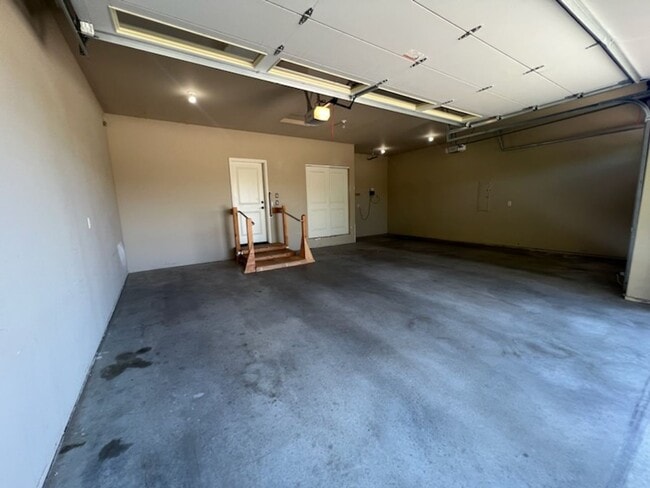 Building Photo - 1497 Copper Loop