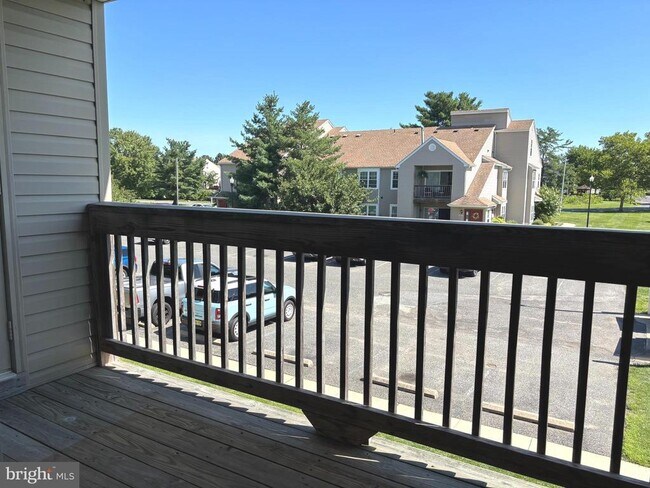 Building Photo - 2502 Thistledown Ct