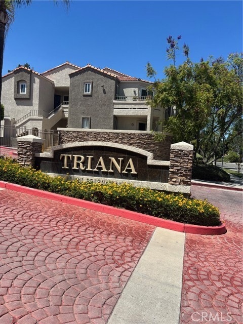 Building Photo - 1023 Vista Del Cerro Dr