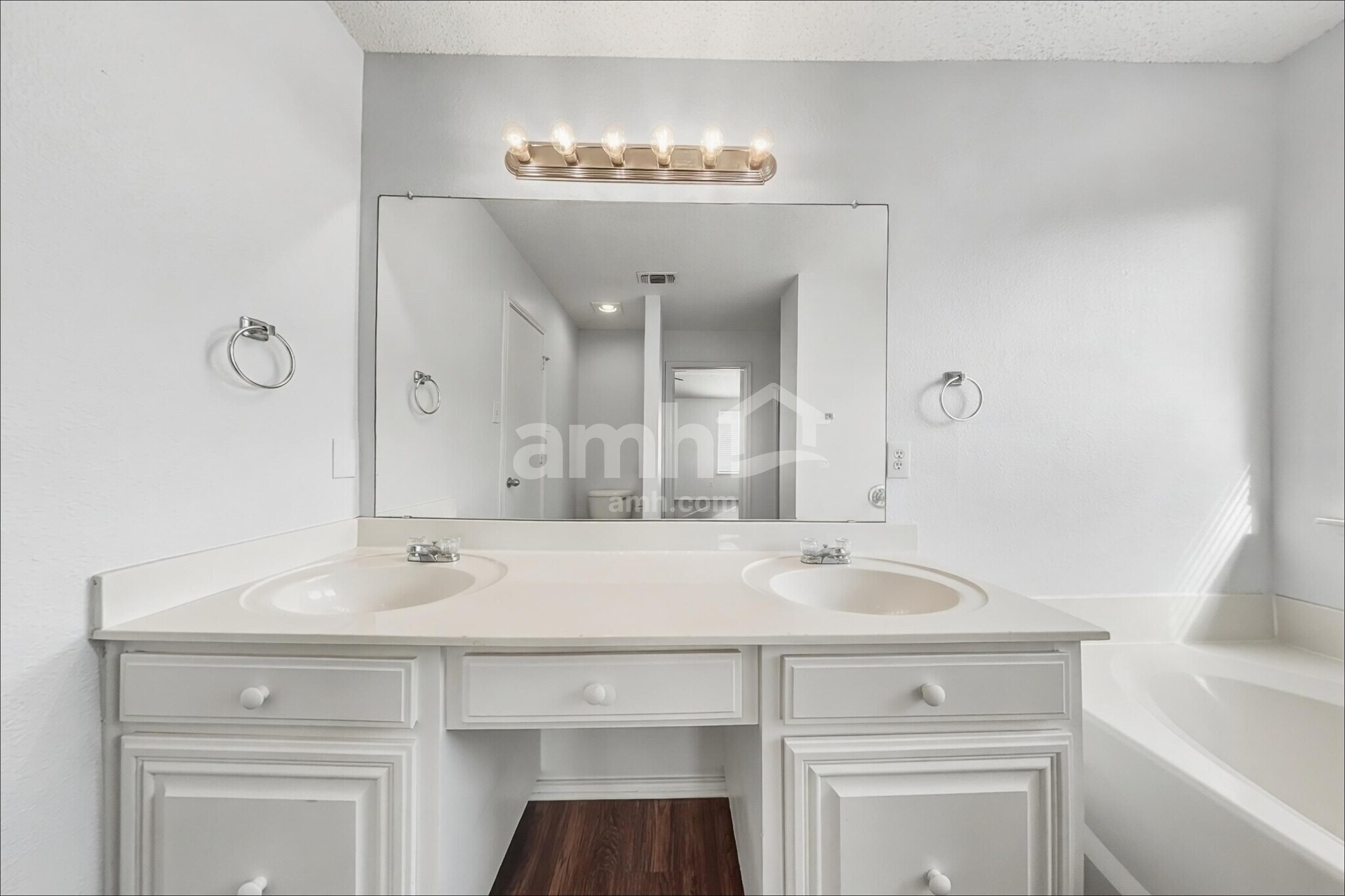 Building Photo - 12229 Rolling Ridge Dr