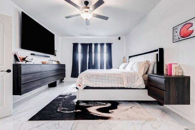 Building Photo - 22127 Roxanne Field Ln