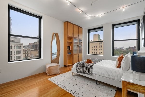 Building Photo - 449-463-463 Washington St