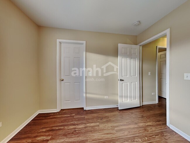 Building Photo - 2611 Sierra Ave