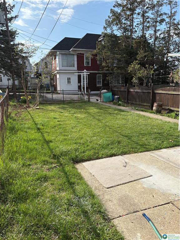 Building Photo - 2248 Birch St