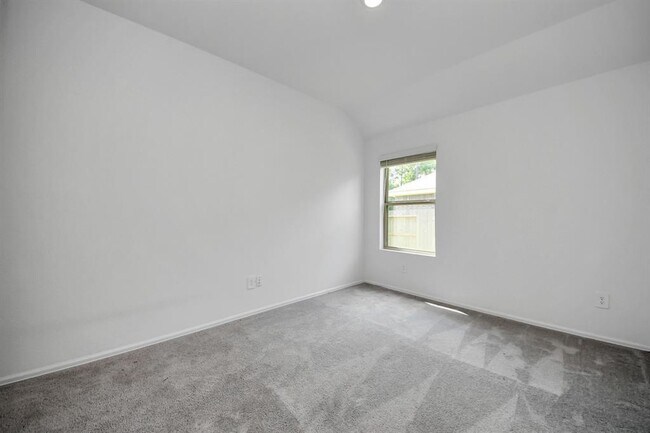 Building Photo - 1351 Antigua Dr