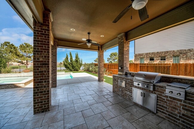 Building Photo - 25627 Fleming Lodge Ln