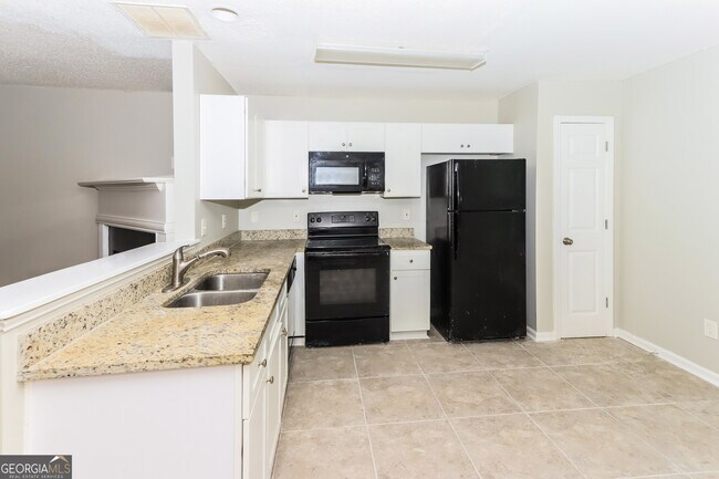 Building Photo - 153 Prity Ct