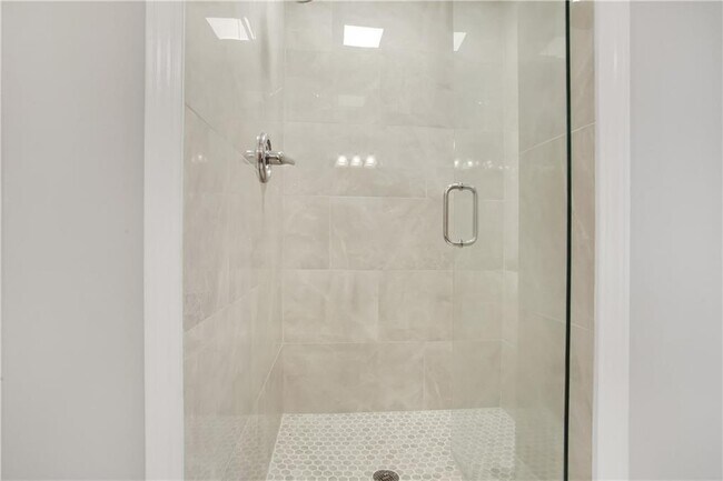 Building Photo - 455 Persimmon Ln