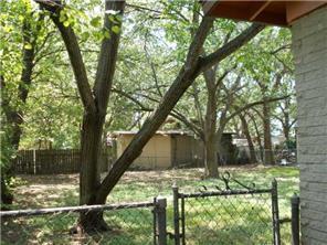 Building Photo - 3/1 in Central Austin Highland Neighborhood. Fenced Backyard. W/D Connections