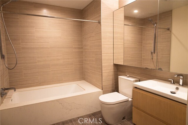 Building Photo - 877 Francisco St