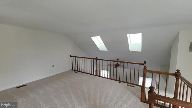 Building Photo - 21176 Winding Brook Square