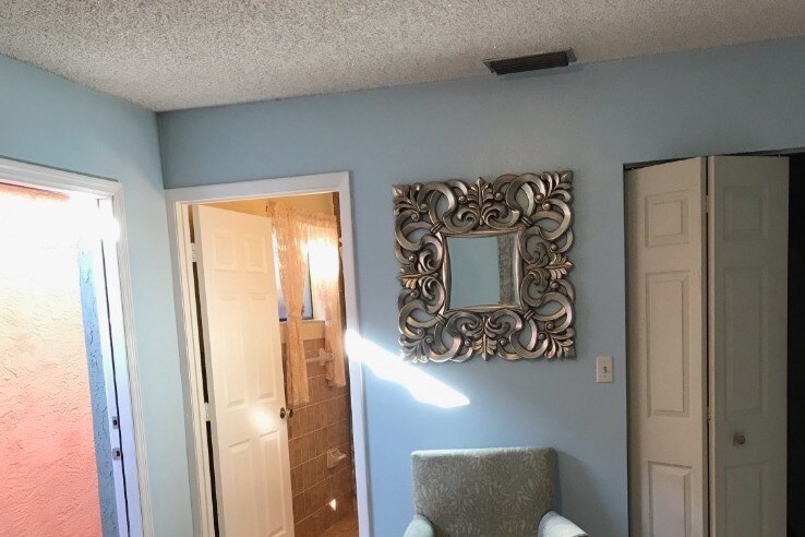 efficiency - 848 W 73rd Pl