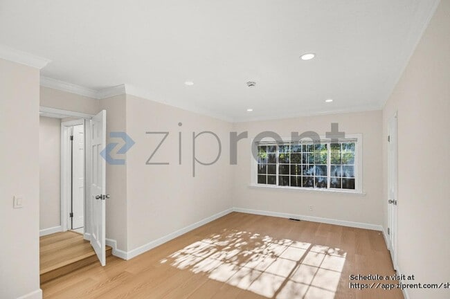 Building Photo - 14927 Jerries Dr