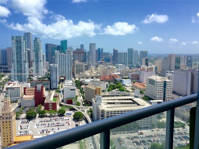 Building Photo - 888 Biscayne Blvd