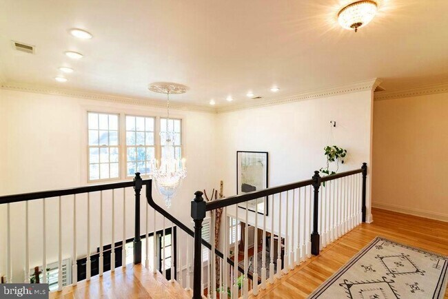 Building Photo - 14932 Alpine Bay Loop