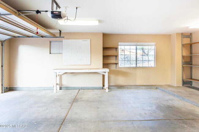 Building Photo - 414 Bury Ct