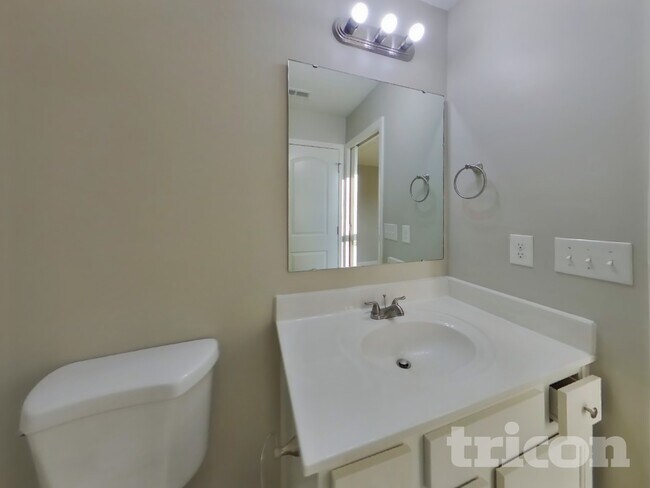 Building Photo - 1408 Logan Patrick Court