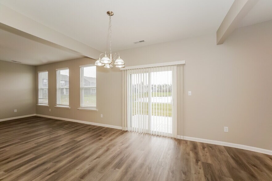 Building Photo - 1119 Barberry Dr