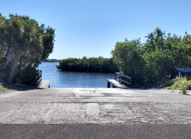 Building Photo - 6195 Pecan Rd