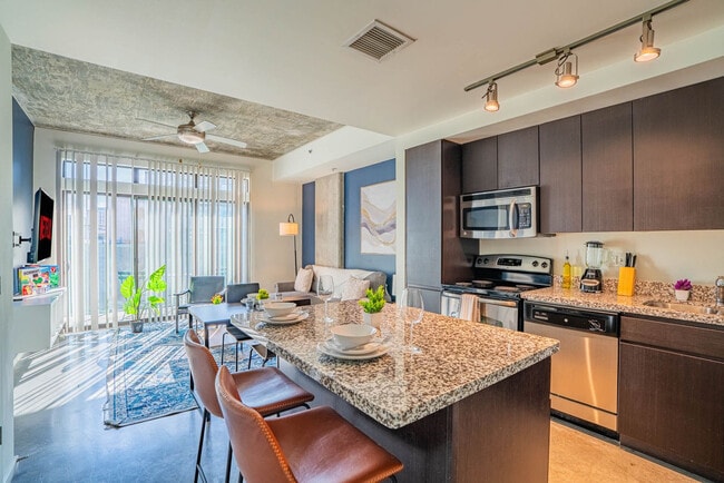 Building Photo - 914 N 4th St